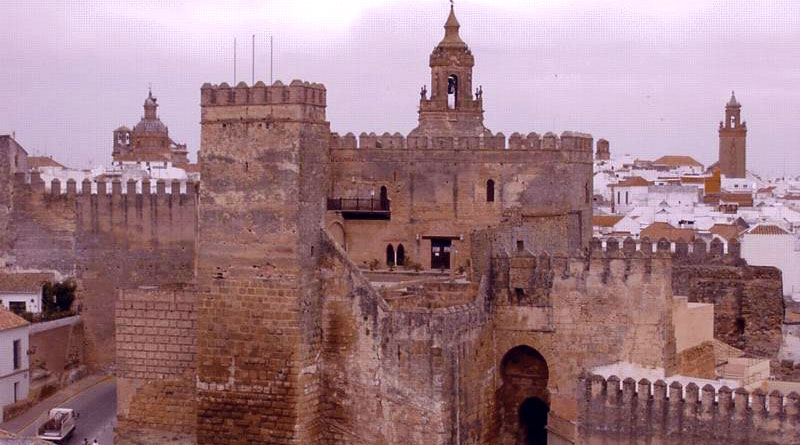 El Alcázar Puerta de Sevilla Carmona, única puerta que quedó en pie tras en terremoto de Carmona de 1504
